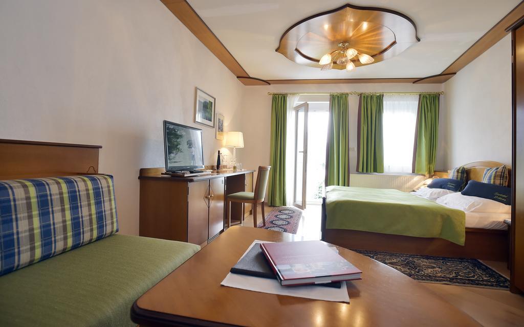 Seehotel Schwan Gmunden Εξωτερικό φωτογραφία