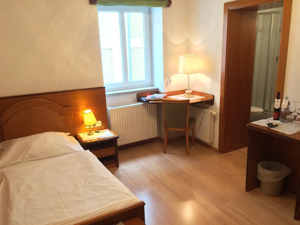 Seehotel Schwan Gmunden Εξωτερικό φωτογραφία